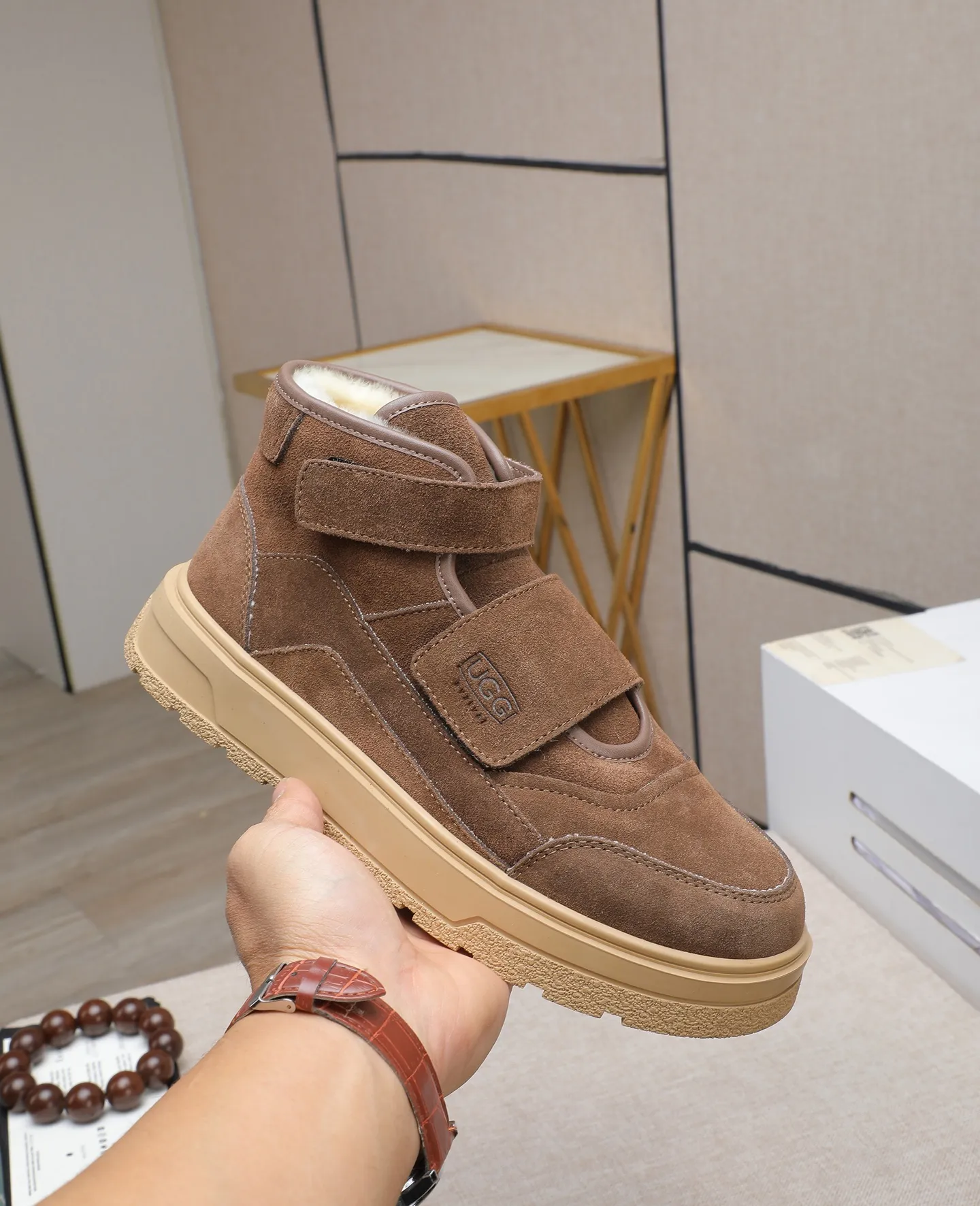 Men's shoes 💰600 IUGGI new retro presbyopia men's shoes, casual and versatile, full of high-end sense, fashionable, luxury and personalized style, joint style, retro presbyopia factor, full of handsome style, first layer suede cowhide, wool lining, rubber outsole, light and non-slip size: 39-44